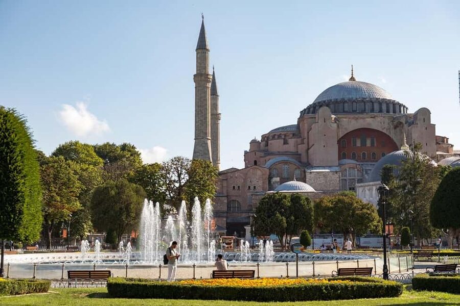 Istanbul: Blue Mosque, Hagia Sophia, & Basilica Cistern Tour - Blue Mosque Entry Without Skip-the-Line: How to Beat the Wait