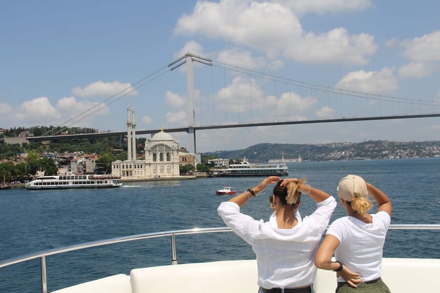 Istanbul: Bosphorus and Black Sea Cruise with Lunch - Black Sea swim time in summer, and how to plan for it