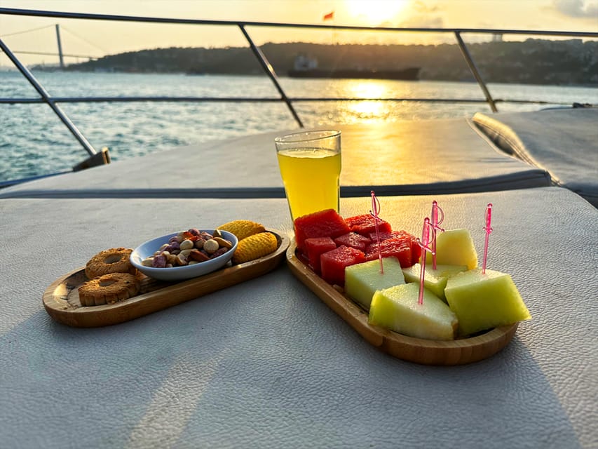 Istanbul: Bosphorus and Golden Horn Sunset Yacht Cruise - Bosphorus Bridge, Fortresses, and the Fatih Sultan Mehmet Bridge