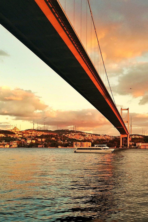 Istanbul: Bosphorus Boat Cruise - Leander’s Tower, a Small Lighthouse With Big Symbolism