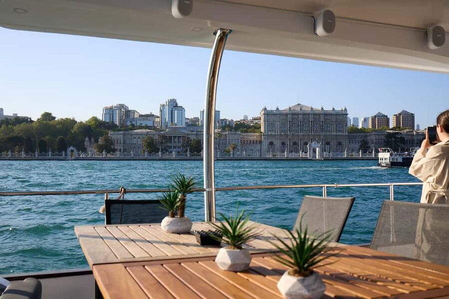 Istanbul: Bosphorus Cruise by Luxury Yacht - The yacht setup: comfort, crew, and what is included