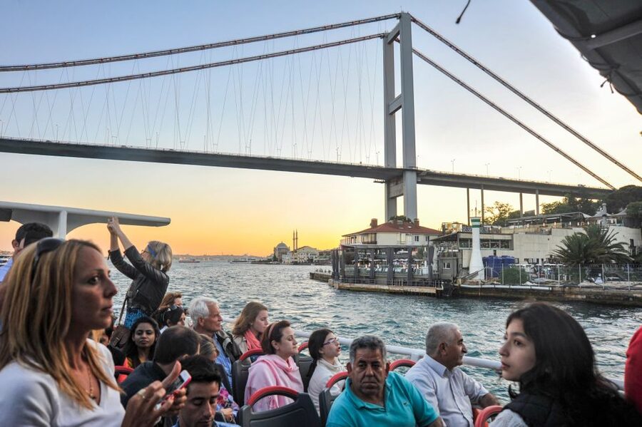 Istanbul: Bosphorus Cruise w/Audio Guide and Sunset Option - Beylerbeyi Palace to Maiden’s Tower: Ending With a Classic Istanbul Icon