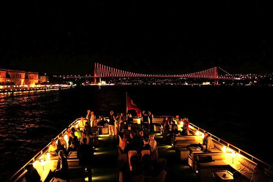 Istanbul Bosphorus Dinner Cruise &Entertainment hotel pickup - Drinks package, unlimited local alcohol and the fine print