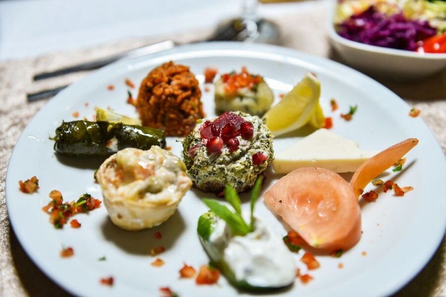Istanbul: Bosphorus Dinner Cruise w/ Drinks & Entertainment - Should You Book This Bosphorus Dinner Cruise
