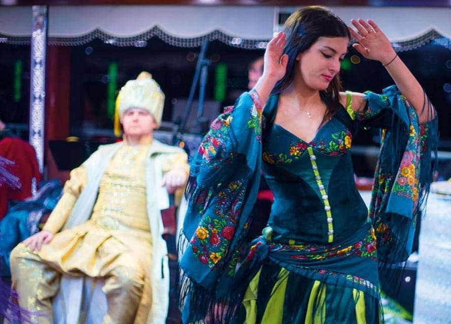 Istanbul: Bosphorus Dinner Cruise with Entertainment - Key moments that make this cruise worth considering