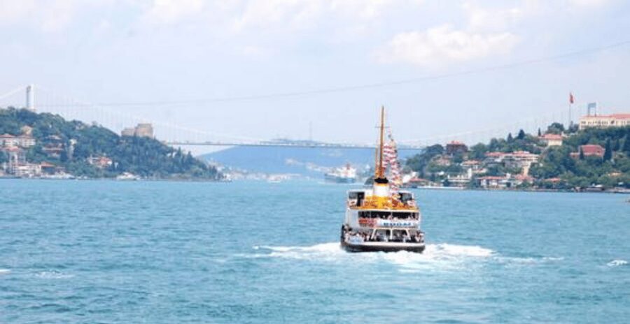 Istanbul: Bosphorus Dinner Cruise with Private Table & Show - A Night Cruise That Crosses Istanbul’s Two Continents