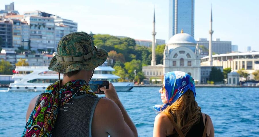 Istanbul: Bosphorus & Golden Horn Cruise Daytime or Sunset - Live Guide + Audio Support: Getting the Stories Without Losing the View