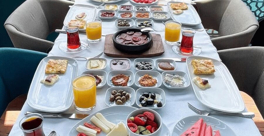Istanbul: Bosphorus Morning Cruise with Breakfast - A quick reality check before you book