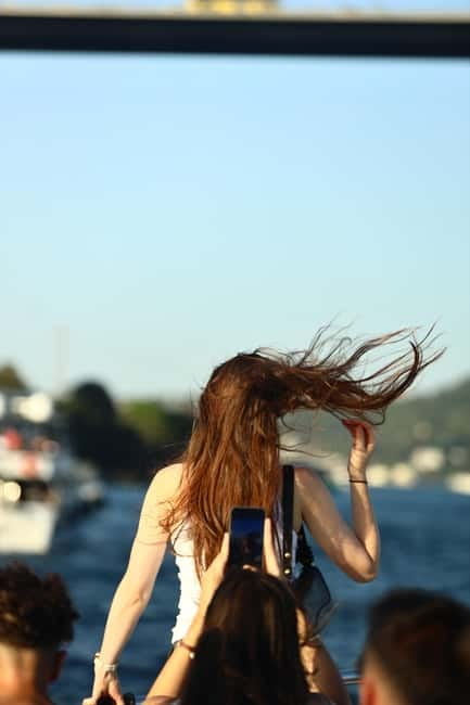 Istanbul: Bosphorus Private Guided Yacht Cruise with Snacks - When This Is the Right Choice