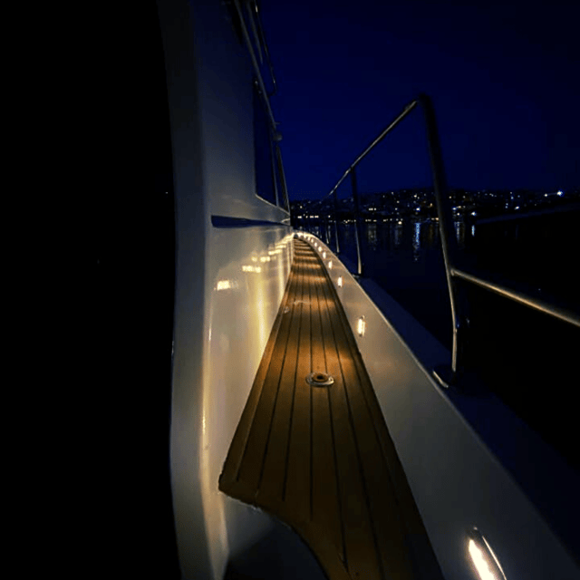 İstanbul: Bosphorus Private Yacht Cruise with Tea and Coffee - The Service Factor: Communication Can Make or Break It