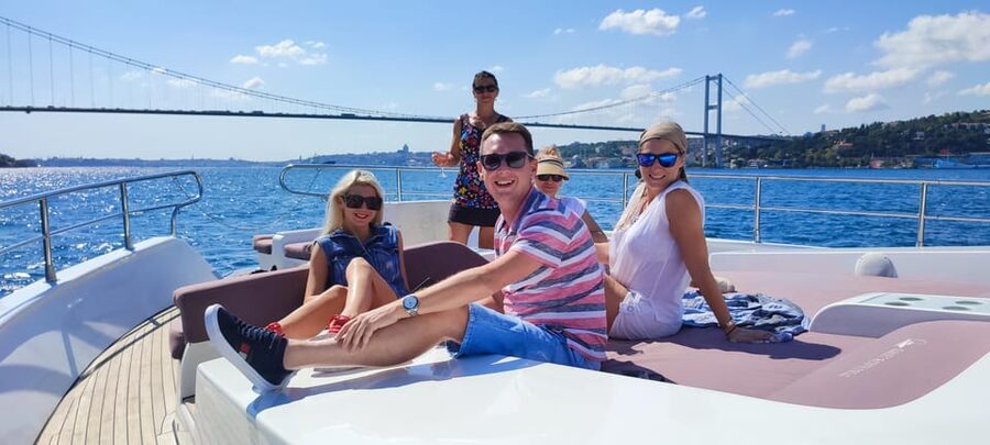 Istanbul: Bosphorus Strait and Black Sea Lunch Cruise - Price and Timing: How to Think About $177 for 5 Hours
