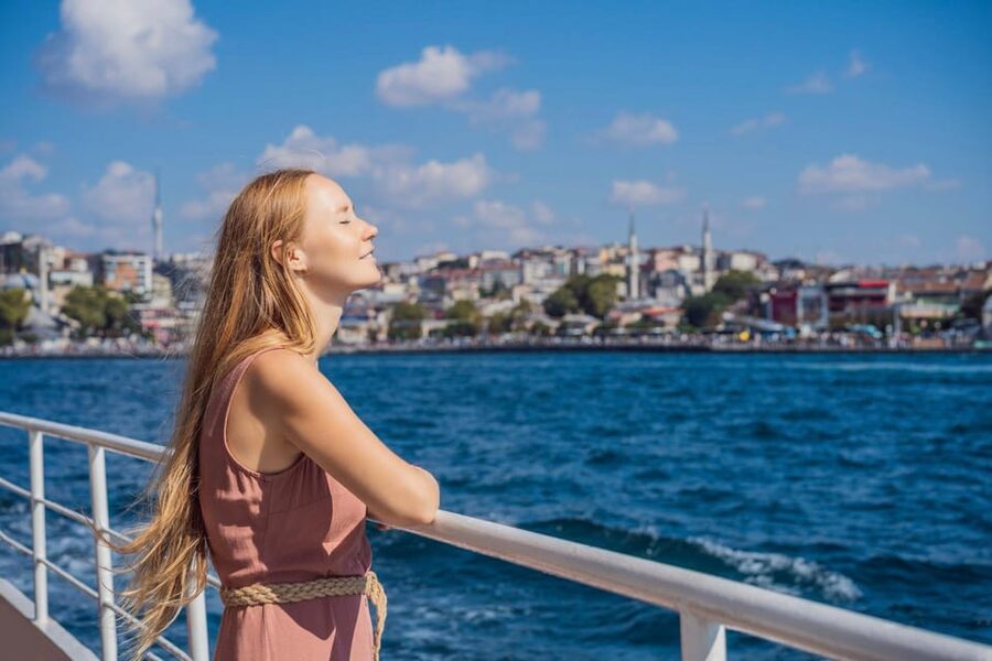 Istanbul: Bosphorus Strait Sightseeing Cruise & Audio Guide - Getting to Dentur Avrasya at Kabataş without wasting time