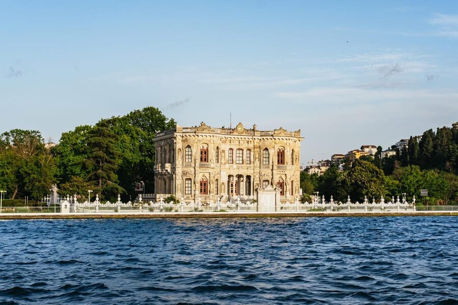 Istanbul: Bosphorus Sunset Cruise on a Luxury Yacht - Ortaköy Mosque, cruising the waterfront vibe, and the Bosphorus Bridge moment