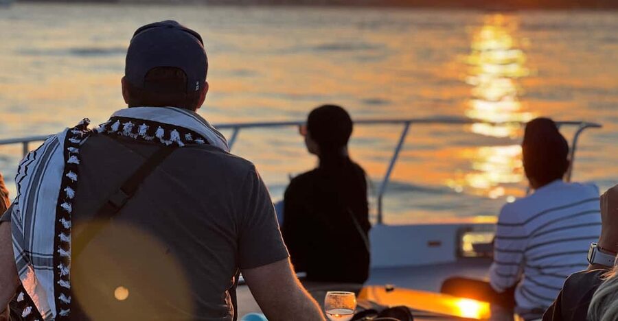 Istanbul: Bosphorus Sunset Cruise on a Luxury Yacht - Comfort, snacks, and the rain-proof reality