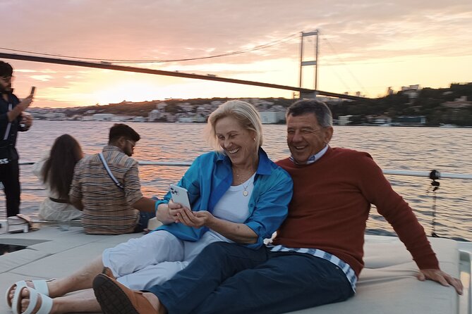 Istanbul Bosphorus Sunset Cruise on Luxury Yacht - Kuruçeşme, Galatasaray Island, and Arnavutköy villas