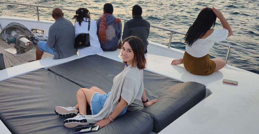 Istanbul: Bosphorus Sunset Cruise on Yacht with Live Guide - The European side run: Dolmabahce, Ortaköy, and the first big bridge moments