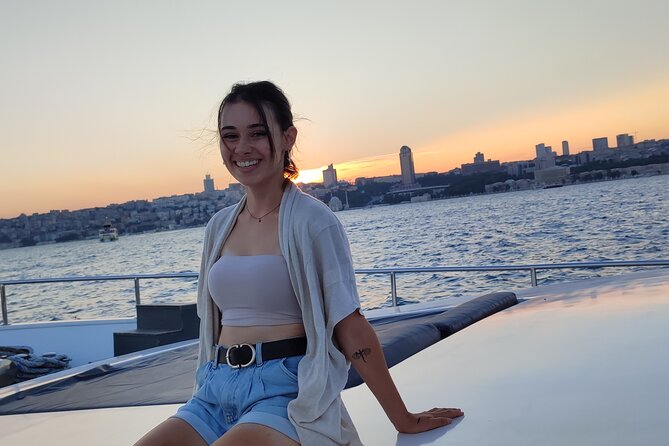 Istanbul Bosphorus Sunset Cruise with Wine on a Luxury Yacht - The onboard experience: what the 2-hour rhythm feels like