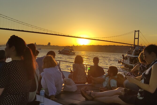 Istanbul Bosphorus Sunset Cruise with Wine on a Luxury Yacht - Snacking and sipping without turning the trip into a meal