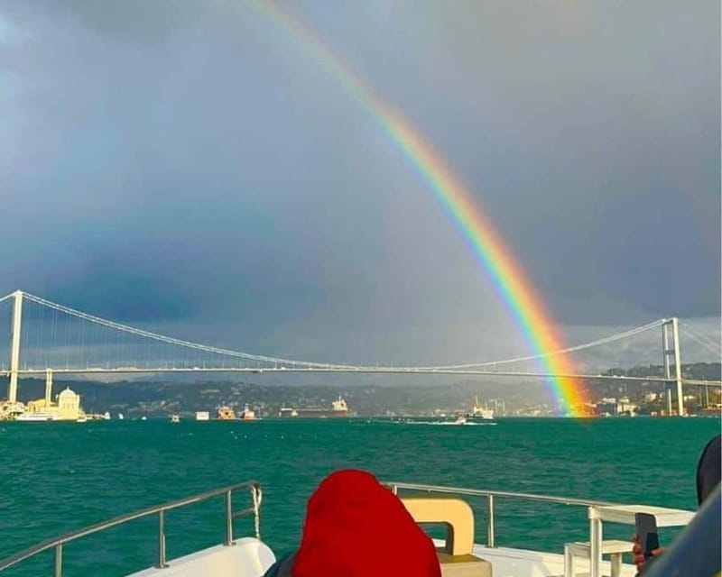 Istanbul: Bosphorus Sunset or Night Yacht Cruise & Transfers - Who should book, and who should skip