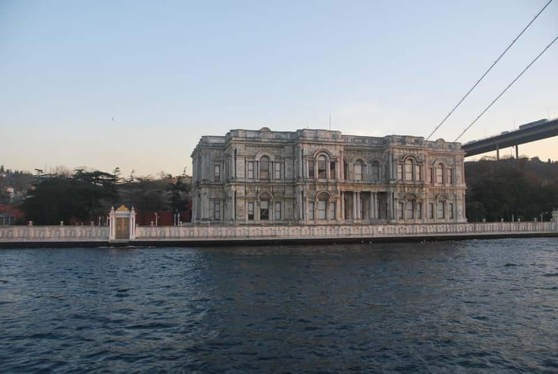 Istanbul: Bosphorus Tour With Whirling Dervish Show - Palace Façades You Can Actually Read, Dolmabahçe and Beylerbeyi