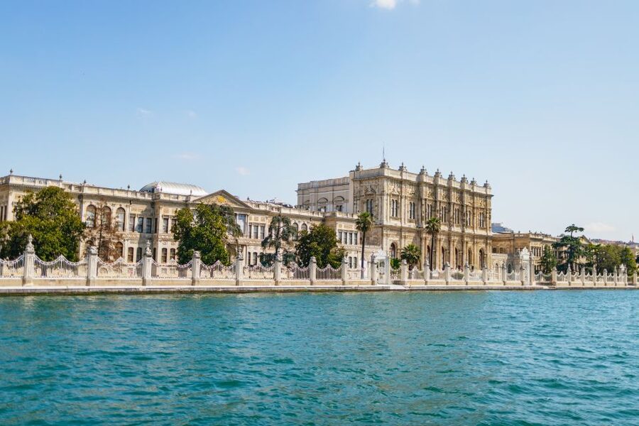 Istanbul: Bosphorus Yacht Cruise with Stopover on Asian Side - Passing Palaces and Towers, with Istanbul’s East-West Contrast
