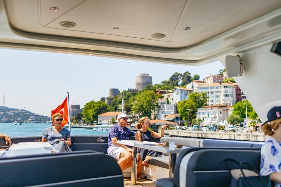 Istanbul: Bosphorus Yacht Cruise with Stopover on Asian Side - The Short Landings Before You Even Hit Open Water