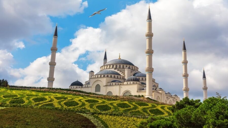 Istanbul: City Hightlights Bus Tour and Bosphorus Cruise - Eyüp Sultan Mosque and Pierre Loti Hill, Golden Horn viewpoints without the planning