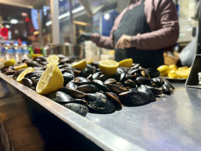 Istanbul Culinary Tour: Local Hotspots & Gourmet StreetFoods - Why Beyoğlu and İstiklal Street work so well for street food