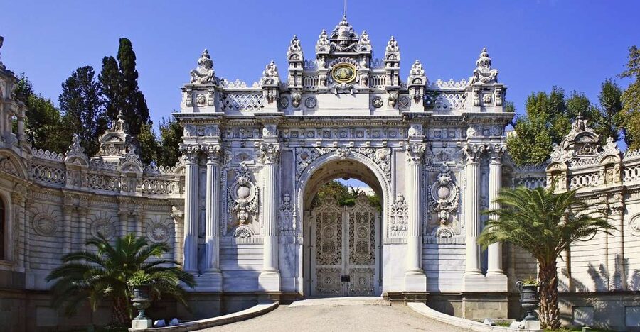 Istanbul: Dolmabahce Palace and Grand Bazaar Tour - Key highlights to zero in on