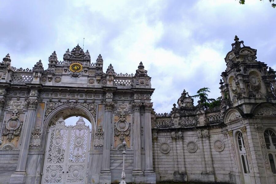Istanbul: Dolmabahce Palace and Harem Skip-the-Line Ticket - Harem: Ornate Rooms and the Rhythm of Sultan’s Family Life