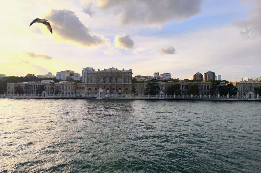 Istanbul: Dolmabahce Palace and Harem Skip-the-Line Ticket - Self-Entry Logistics: Security, IDs, and Your Audio Guide