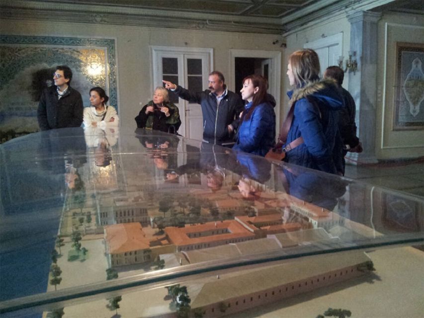 Istanbul: Dolmabahçe Palace and Uskudar Guided Tour - Crystal staircase moments and the 19th-century Ottoman story you actually remember