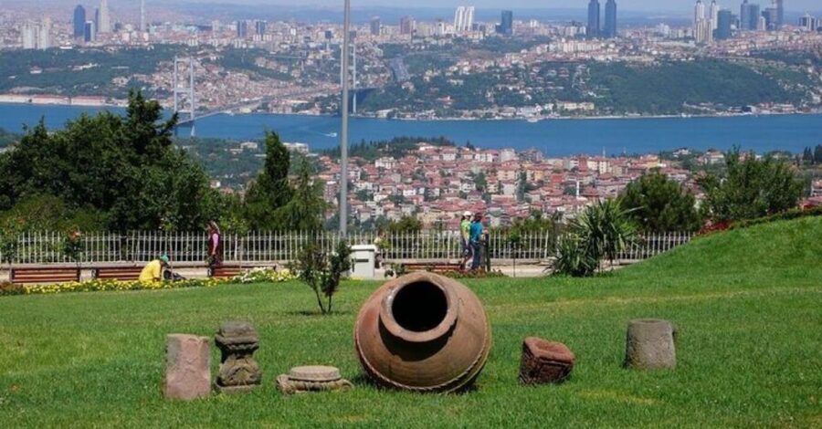 Istanbul: Europe and Asia Tour By Bus And Bosphorus Cruise - The Two-Continent Bosphorus Cruise, Plus Tea and WiFi