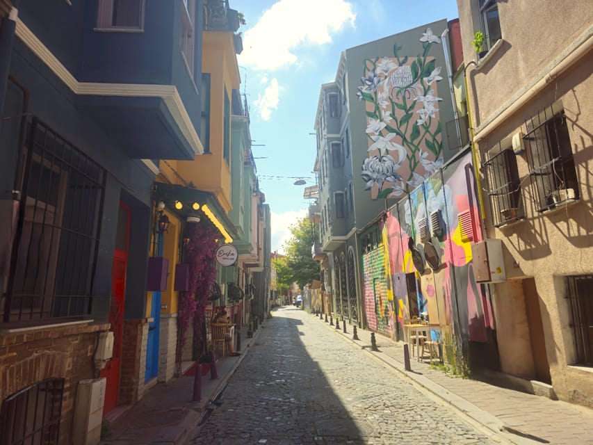 Istanbul: Fener & Balat Guided Tour through Colored Streets - Ahrida Synagogue: the Jewish layer you can actually walk to