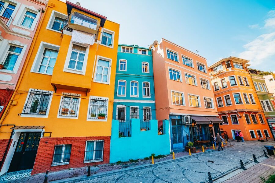 Istanbul: Fener, Balat, Old Greek and Jewish Quarter Tour - Balat breaks the pace: tea, stairs, and everyday neighborhood views
