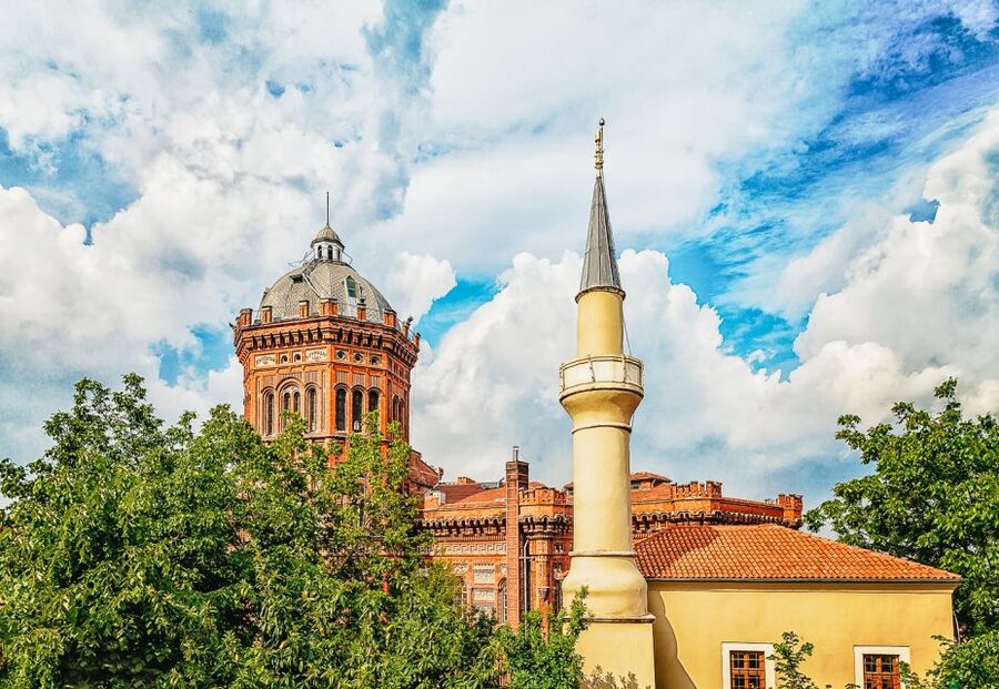 Istanbul: Fener, Balat, Old Greek and Jewish Quarter Tour - Sveti Stefan Bulgarian Orthodox Church: baroque style details in metal