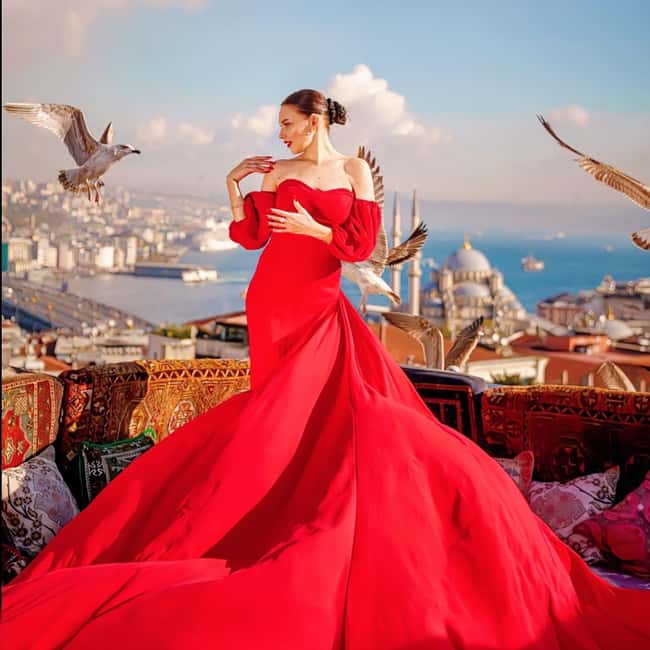 Istanbul: Flying Dress Photoshoot at Rooftop Terrace - Quick take: why this rooftop session works