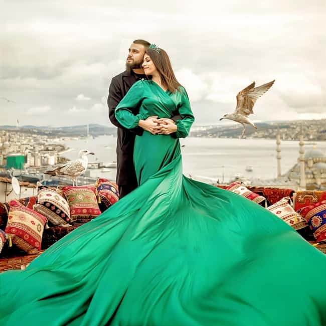 Istanbul: Flying Dress Photoshoot at Rooftop Terrace - Editing and delivery: how fast you can share