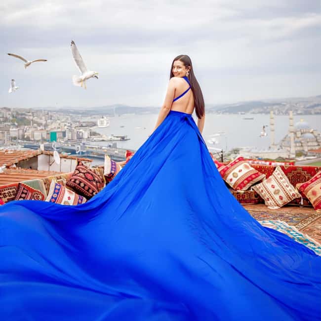 Istanbul: Flying Dress Photoshoot at Rooftop Terrace - The flow: walk-and-talk, then rooftop shooting