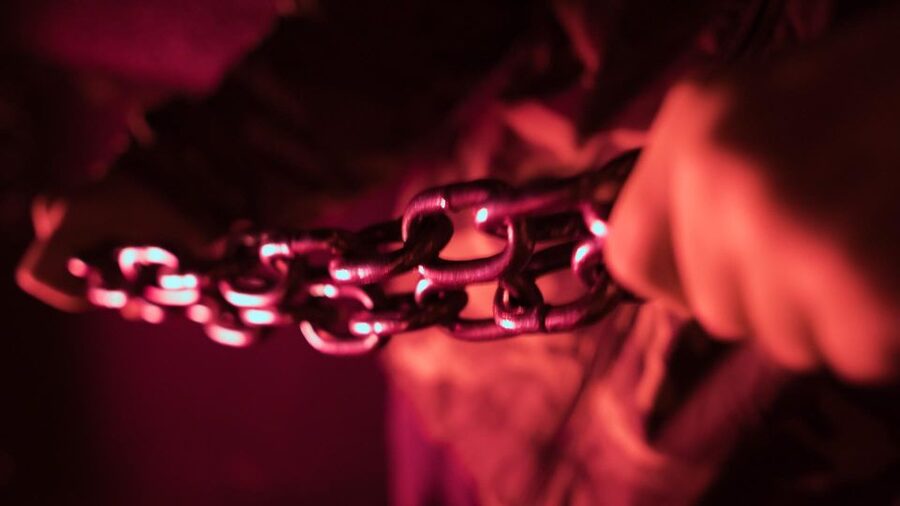 İstanbul: Frankenstein House of Horror, Escape Room Game - Entering the lab: from the door greeting to the first puzzle rush