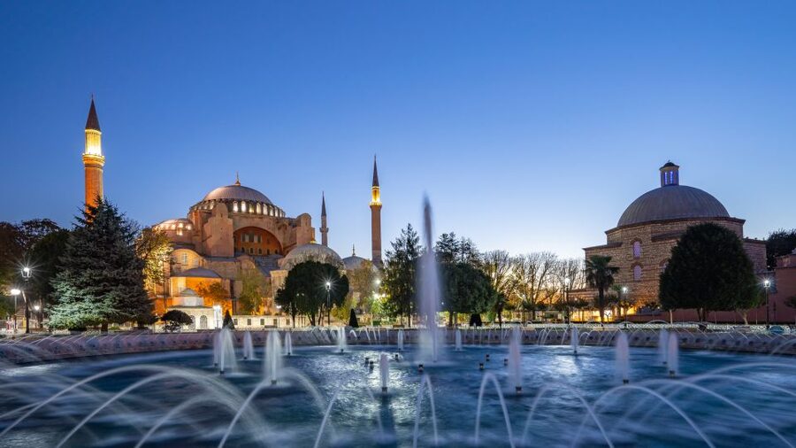 Istanbul: Full-Day Best Highlights Small Group Tour - Hagia Sophia: the skip-the-line, guided walkthrough combo