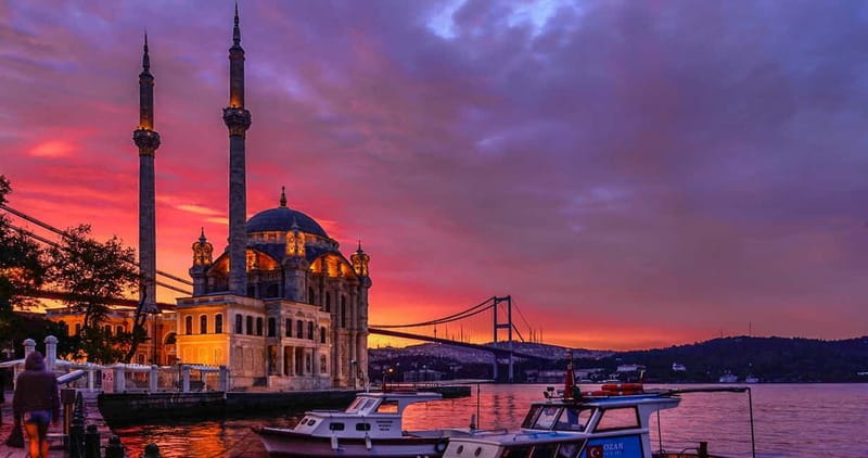 Istanbul: Full-Day Private City Highlights Guided Tour - Hagia Sophia: layers of cathedral to mosque to museum