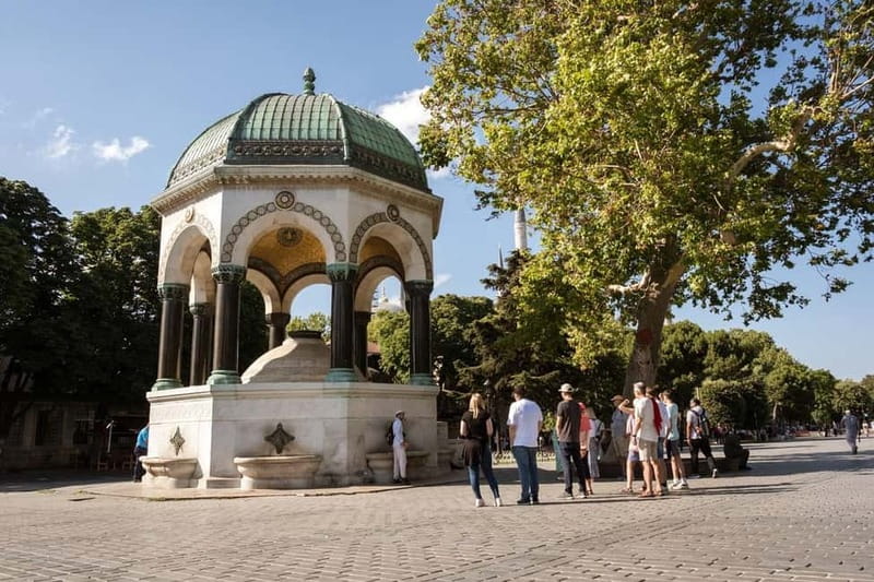 Istanbul: Full Day Private Guided Tour for Iconic Landmarks - Hagia Sophia: turning size into understanding