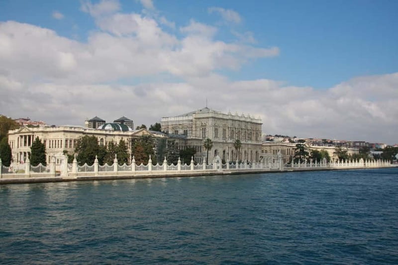 Istanbul: Full-Day Tour with Dolmabahce & Bosphorus Cruise - The big picture: a “mix day” that helps you orient fast