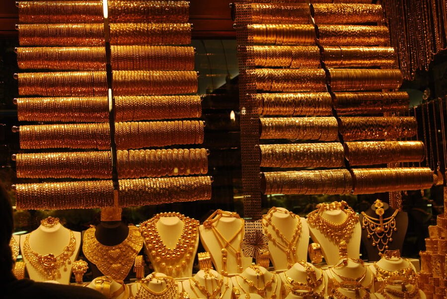 Istanbul: Grand Bazaar Shopping Experience with a Local - Getting Close to Local Shop Life