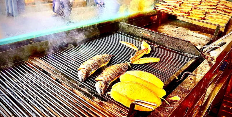 Istanbul: Guided Food Tour with Ferry Ride and Tastings - Walking, Seating, and Food Volume: The Practical Stuff You Should Know