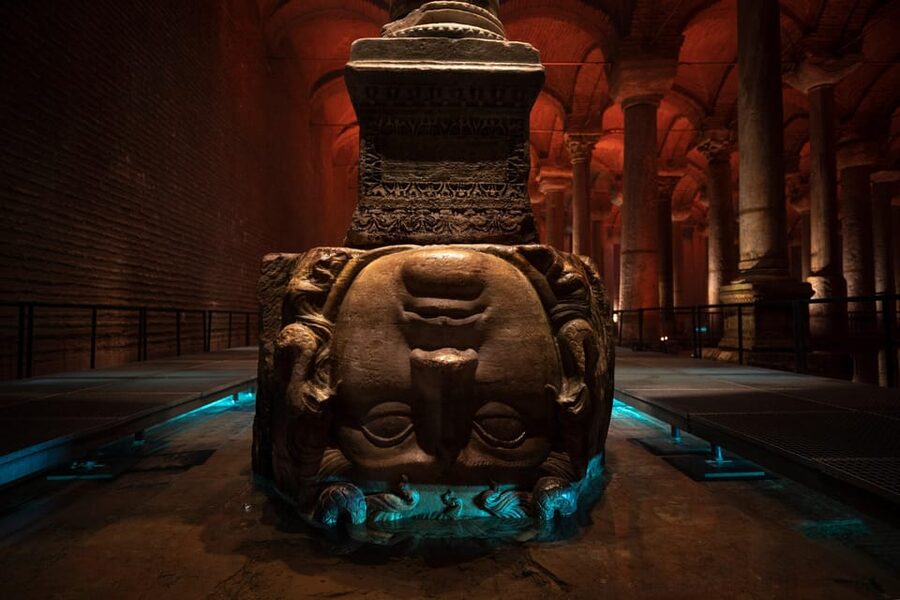 Istanbul: Hagia Sophia, Blue Mosque, & Basilica Cistern Tour - Inside Hagia Sophia: mosaics, domes, and a 1-hour focus