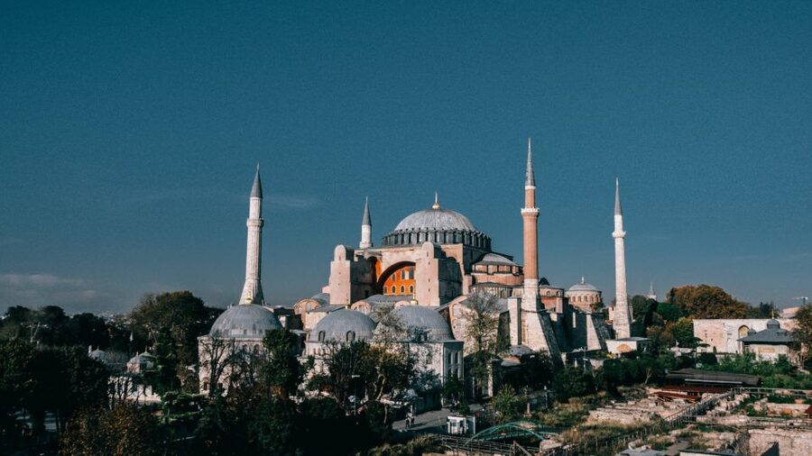 Istanbul: Hagia Sophia, Blue Mosque, Cistern & Bazaar Tour - Key Things to Know Before You Go