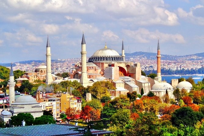 Istanbul Highlights Small-Group Walking Guided Tour - Blue Mosque on Sultanahmet Square: Ottoman Architecture You Can Read