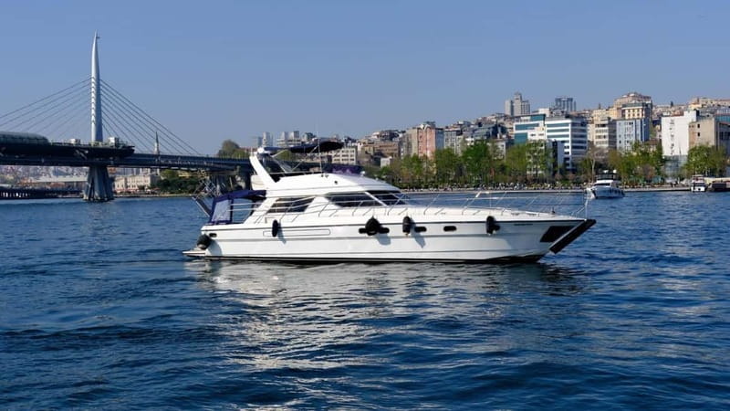 Istanbul: Luxury Yacht on Bosphorus - Price and value: $136 per group up to 10